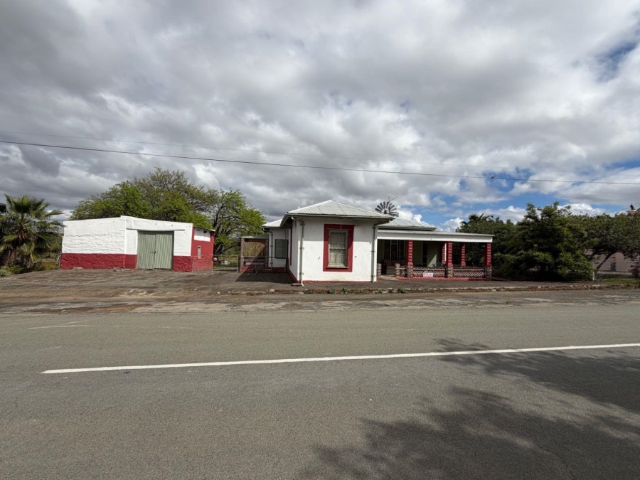 4 Bedroom Property for Sale in Merweville Western Cape
